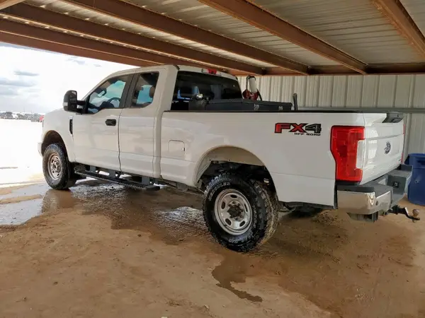 1FT7X2B68JEB42253 2018 FORD F250 - Image 2