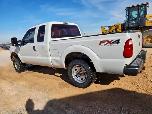 1FT7X2B69GEA21403 2016 FORD F250 - Image 2