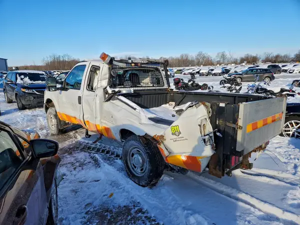 1FT7X2B69GEB18858 2016 FORD F250 - Image 2