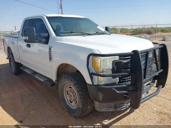 1FT7X2B69HEB92248 2017 FORD F250 - Image 1