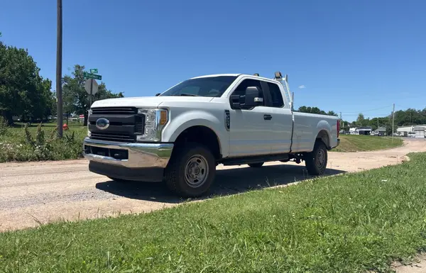 1FT7X2B69HEE28459 2017 FORD F250 - Image 2
