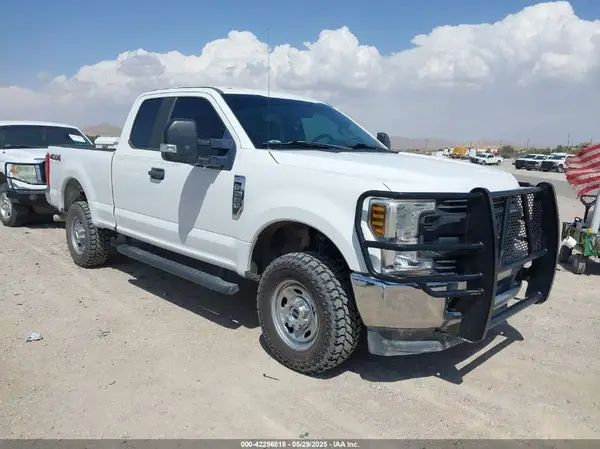 1FT7X2B69JEB92353 2018 FORD F250 - Image 1
