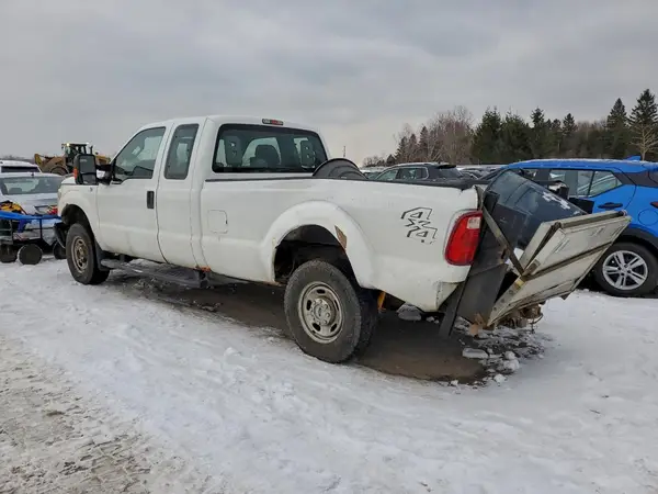 1FT7X2B6XGEA76121 2016 FORD F250 - Image 2