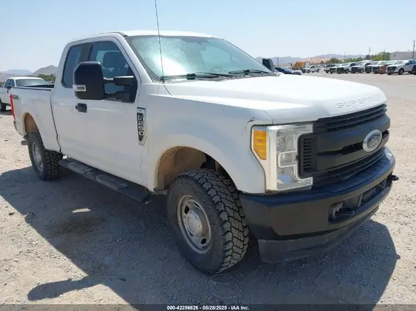 1FT7X2B6XHEF24648 2017 FORD F250 - Image 1