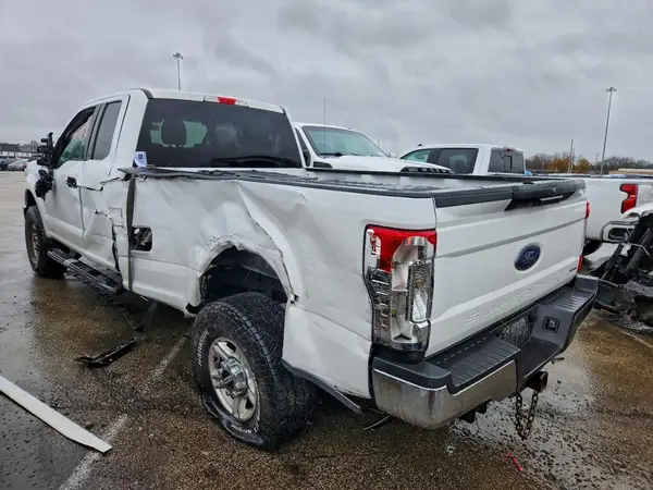 1FT7X2B6XHEF28201 2017 FORD F250 - Image 2