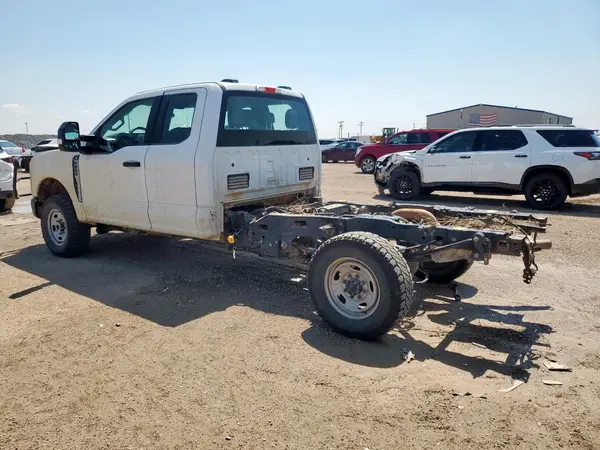 1FT7X2BA1REC33915 2024 FORD F250 - Image 2