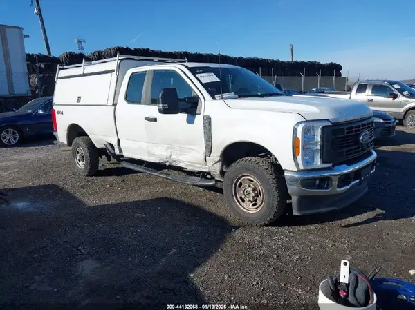 1FT7X2BA1REE34004 2024 FORD F250 - Image 1
