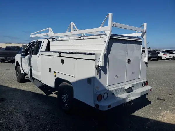1FT7X2BA3REC82226 2024 FORD F250 - Image 2