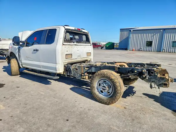 1FT7X2BA4PEC62449 2023 FORD F250 - Image 2