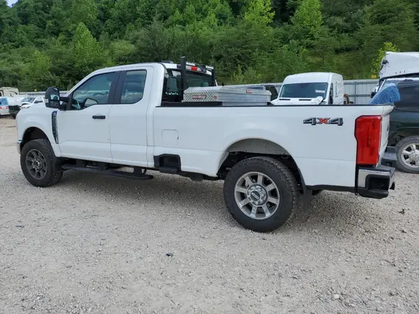 1FT7X2BA7PEC78466 2023 FORD F250 - Image 2