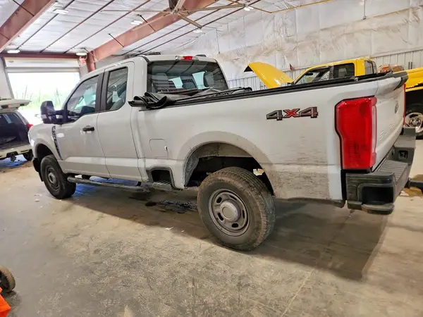 1FT7X2BA7RED83091 2024 FORD F250 - Image 2
