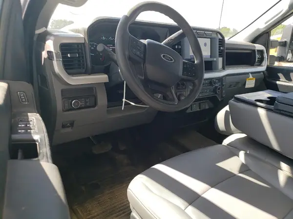1FT7X2BA7REF73019 2024 FORD F250 - Image 8