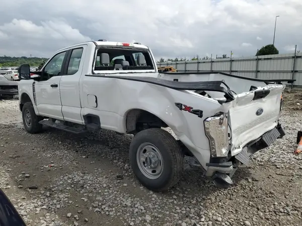 1FT7X2BA9REE83404 2024 FORD F250 - Image 2