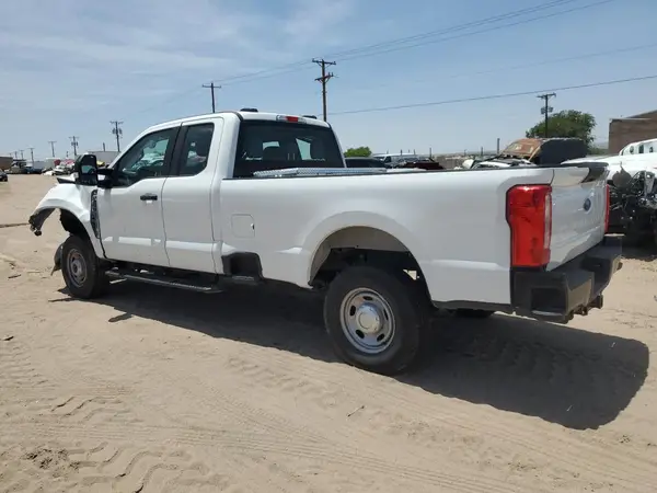 1FT7X2BA9REF57419 2024 FORD F250 - Image 2
