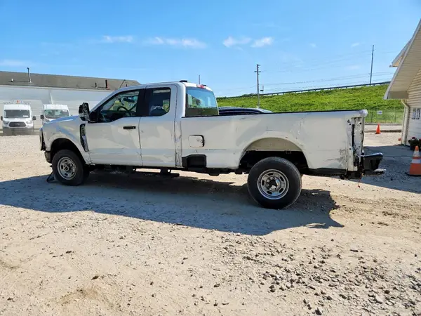 1FT7X2BAXREE29139 2024 FORD F250 - Image 2