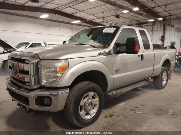 1FT7X2BT3GEB44667 2016 FORD F250 - Image 2