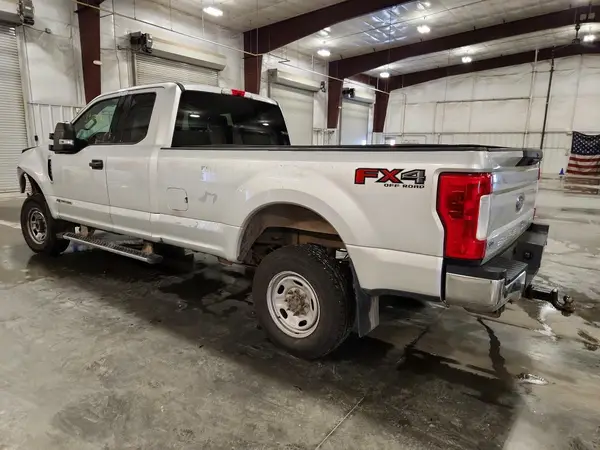 1FT7X2BT3HEE02638 2017 FORD F250 - Image 2
