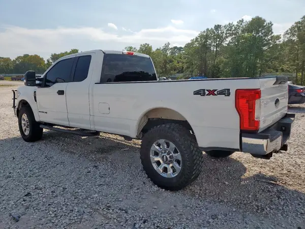 1FT7X2BT6JEB35954 2018 FORD F250 - Image 2