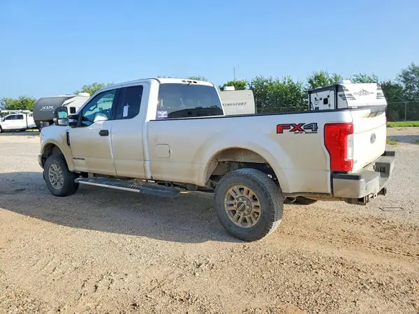 1FT7X2BT8KEG41268 2019 FORD F250 - Image 2