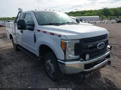 1FT7X3B61HEE05019 2017 FORD F350