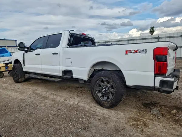 1FT8W2BA1PEC99272 2023 FORD F250 - Image 2