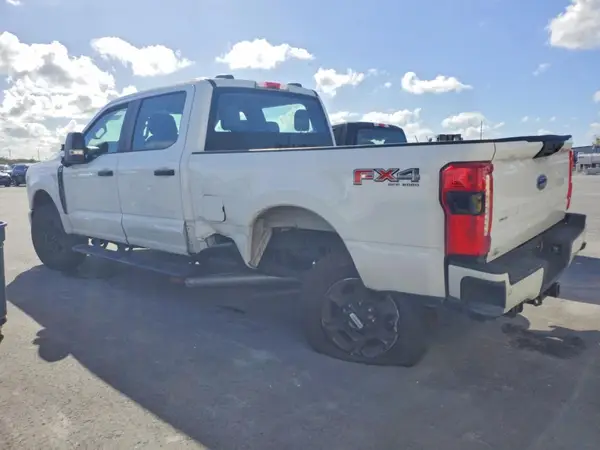 1FT8W2BA1RED44570 2024 FORD F250 - Image 2