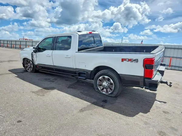 1FT8W2BM0REE42855 2024 FORD F250 - Image 2