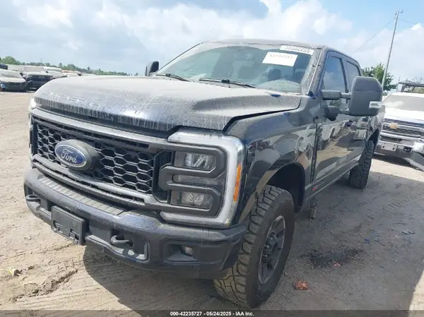 1FT8W2BM9PEE10077 2023 FORD F250 - Image 2