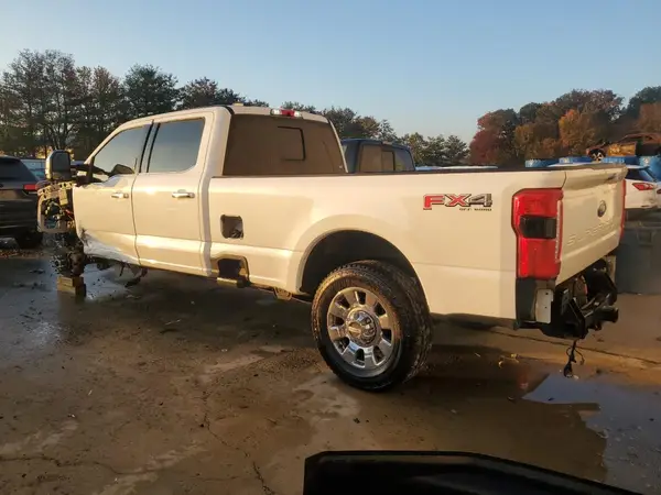 1FT8W2BN3RED22511 2024 FORD F250 - Image 2