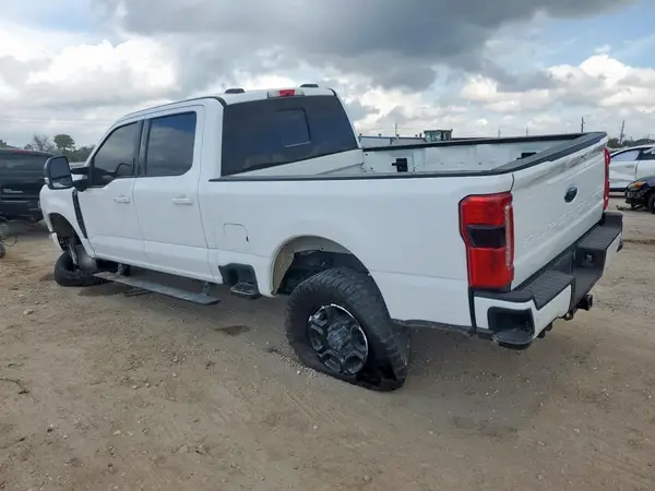 1FT8W2BN8PEE15537 2023 FORD F250 - Image 2