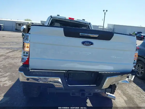 1FT8W2BT1NEG22072 2022 FORD F250 - Image 8