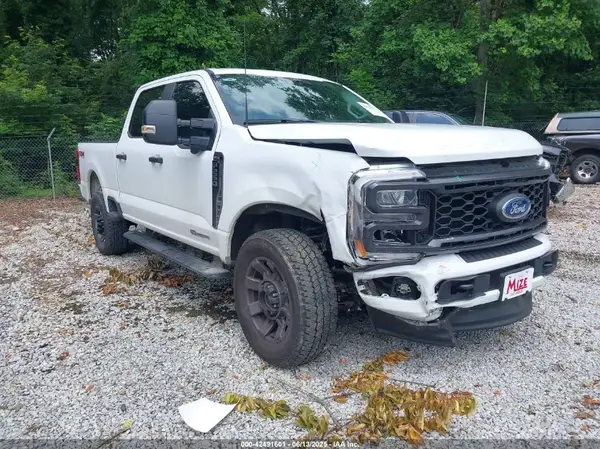 1FT8W2BT1REE33279 2024 FORD F250 - Image 1