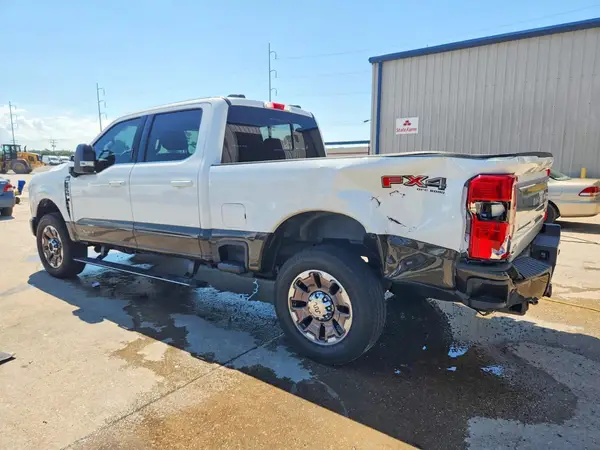 1FT8W2BT2RED53750 2024 FORD F250 - Image 2