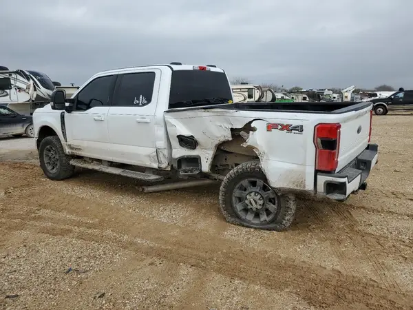 1FT8W2BT4PED16132 2023 FORD F250 - Image 2