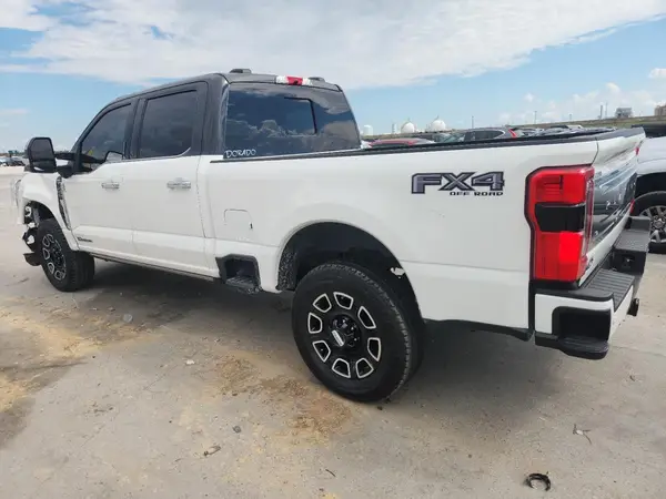 1FT8W2BT4REC28782 2024 FORD F250 - Image 2