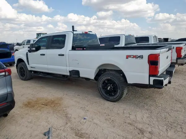 1FT8W2BT4REC94586 2024 FORD F250 - Image 2