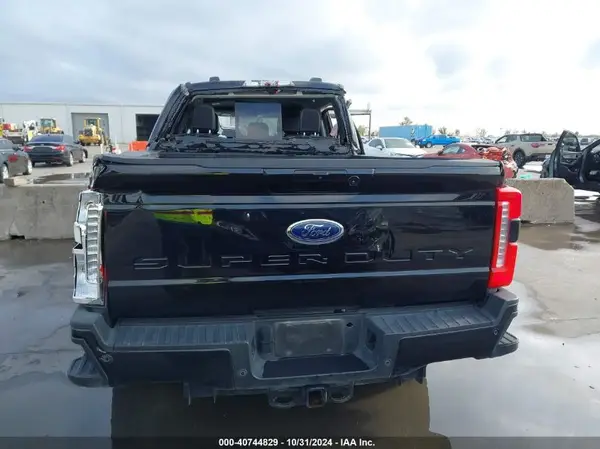 1FT8W2BT5PEC98577 2023 FORD F250 - Image 8