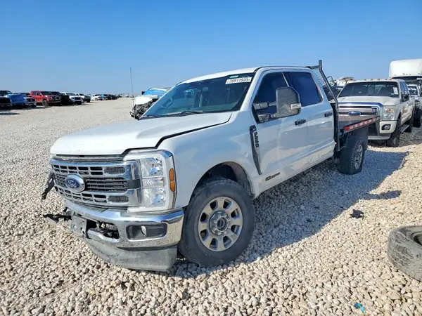 1FT8W2BT7REE82390 2024 FORD F250 - Image 1
