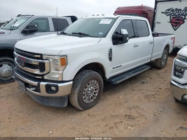 1FT8W2BT8NEE23813 2022 FORD F250 - Image 2