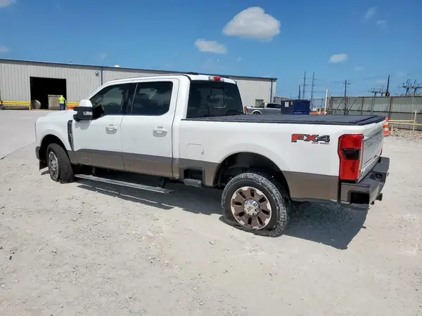 1FT8W2BT8PED97541 2023 FORD F250 - Image 2