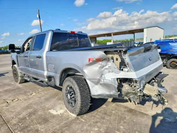 1FT8W2BT9PEC99540 2023 FORD F250 - Image 2