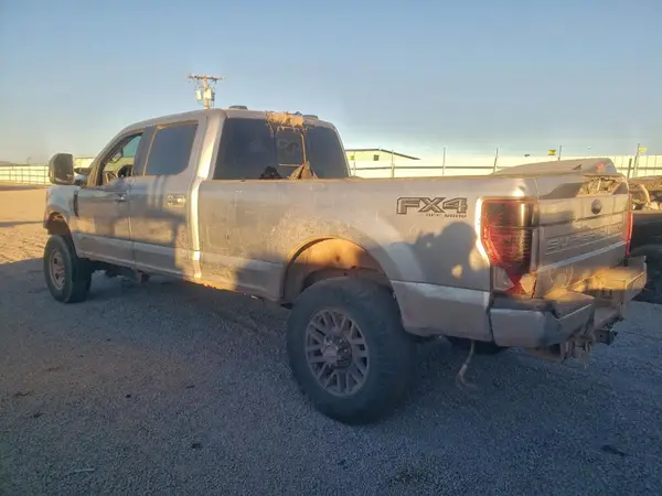 1FT8W2BTXNEC45354 2022 FORD F250 - Image 2