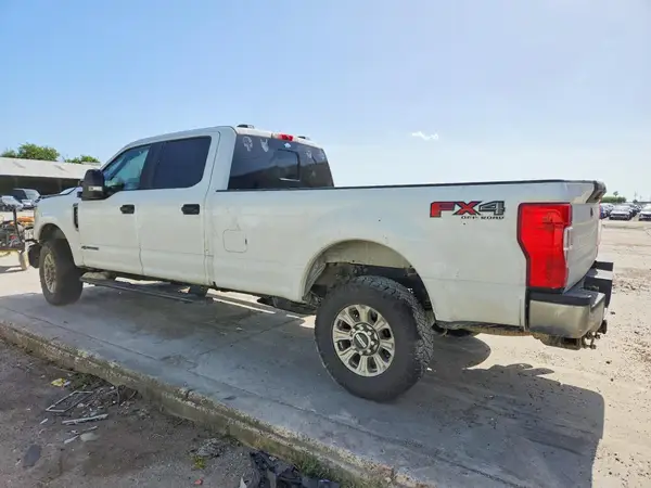 1FT8W2BTXNEF79576 2022 FORD F250 - Image 2