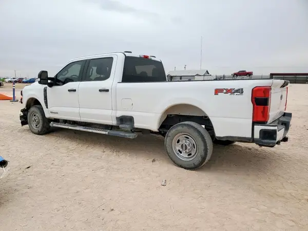 1FT8W2BTXREC93555 2024 FORD F250 - Image 2