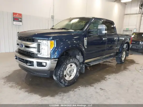 1FT8W3B61HED28675 2017 FORD F350 - Image 2