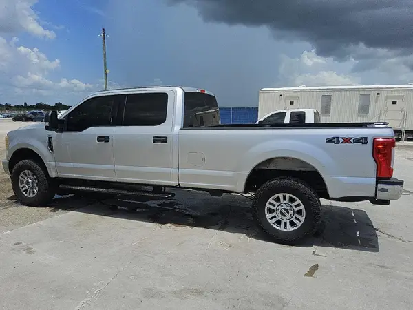 1FT8W3B62HEE13749 2017 FORD F350 - Image 2
