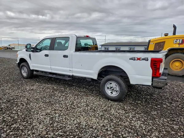 1FT8W3B66HEC69932 2017 FORD F350 - Image 2
