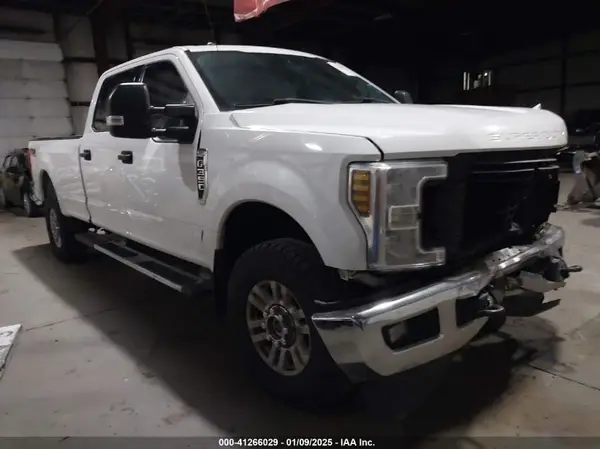 1FT8W3B66JEB32558 2018 FORD F350 - Image 1