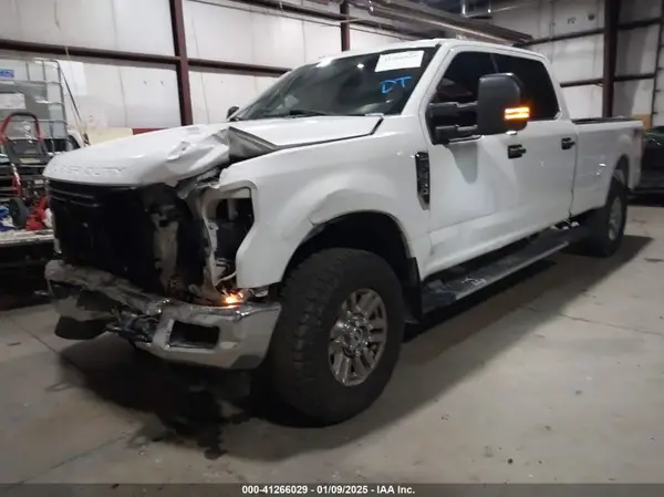 1FT8W3B66JEB32558 2018 FORD F350 - Image 2