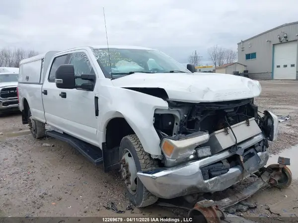 1FT8W3B67HEE38002 2017 FORD F350 - Image 1